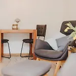 Skippers Apart Otel